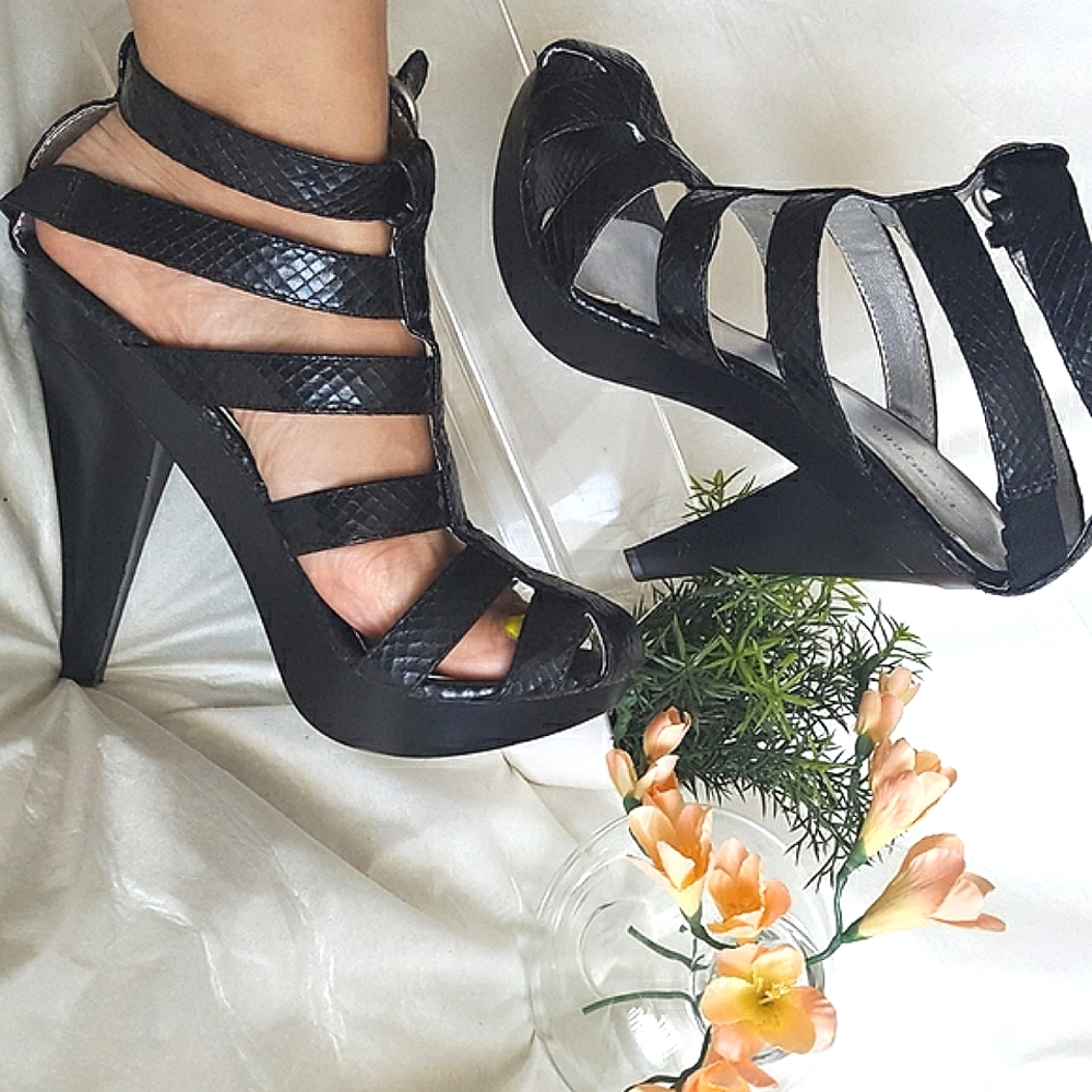 🔖Vintage 90's🔖Forever 21|Black Strappy High Heels Pumps